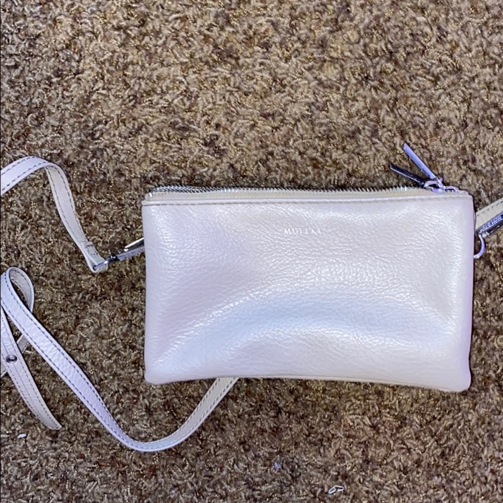 Matt and nat crossbody bag:)